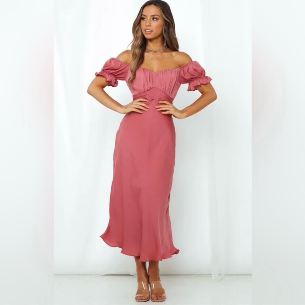 Petal & Pup Off-Shoulder Oralie Midi Dress